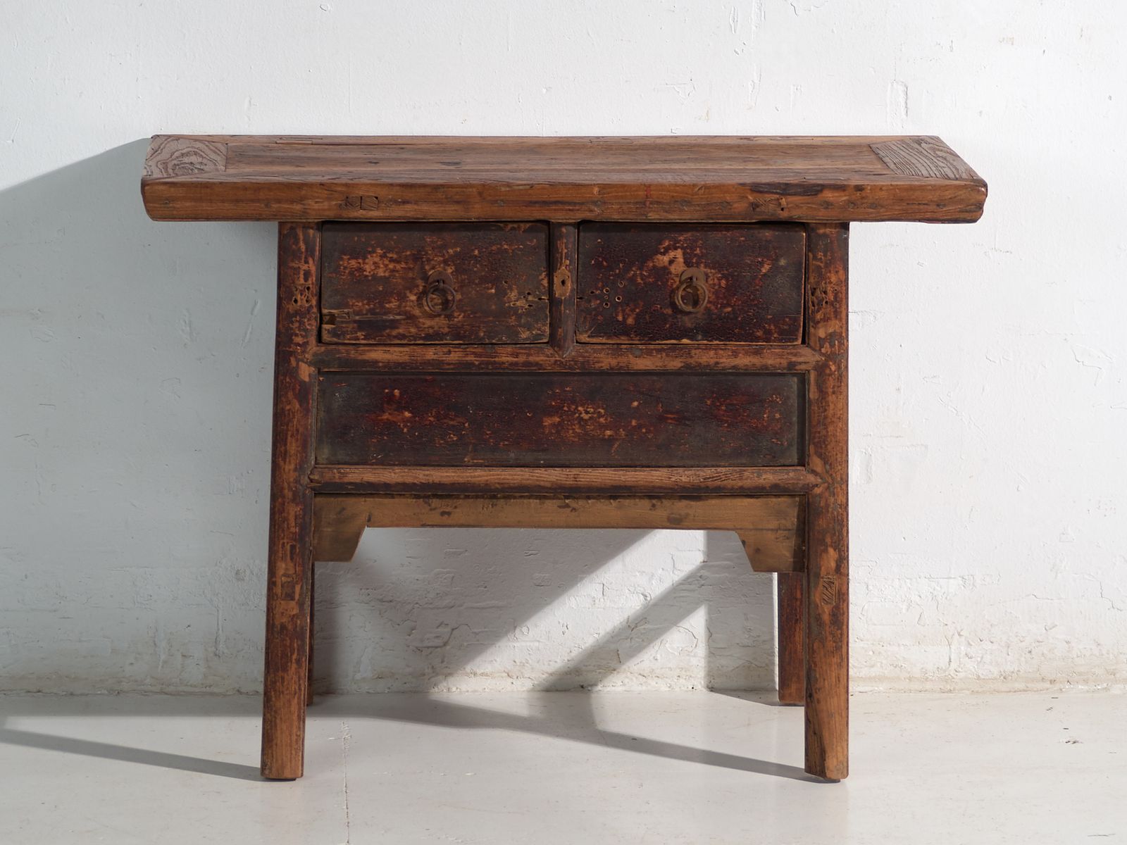 Antique Chinese Console With Three Drawers And Dark Patina – China, Circa 1900 photo vinterior
