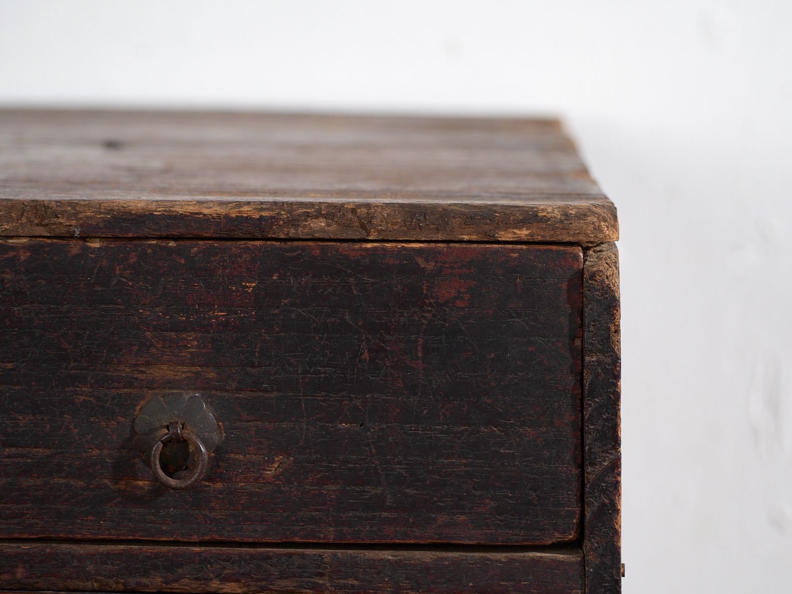 Antique Small Lacquered Japanese Chest With Two Drawers – Japan, Circa 1910 photo vinterior