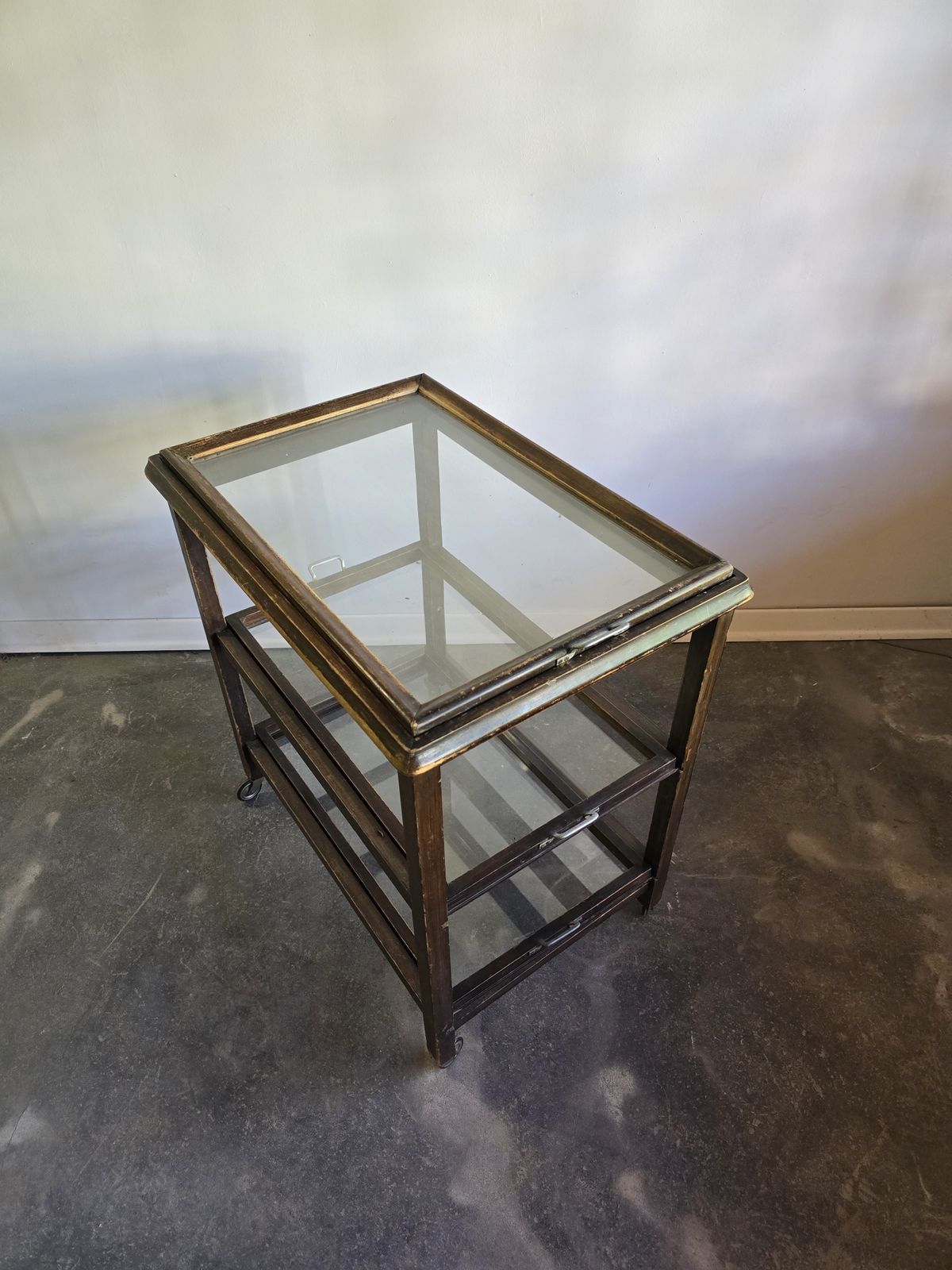 30s Art Deco Bar Cart / Serving Trolley With Removable Glass Trays photo for sale