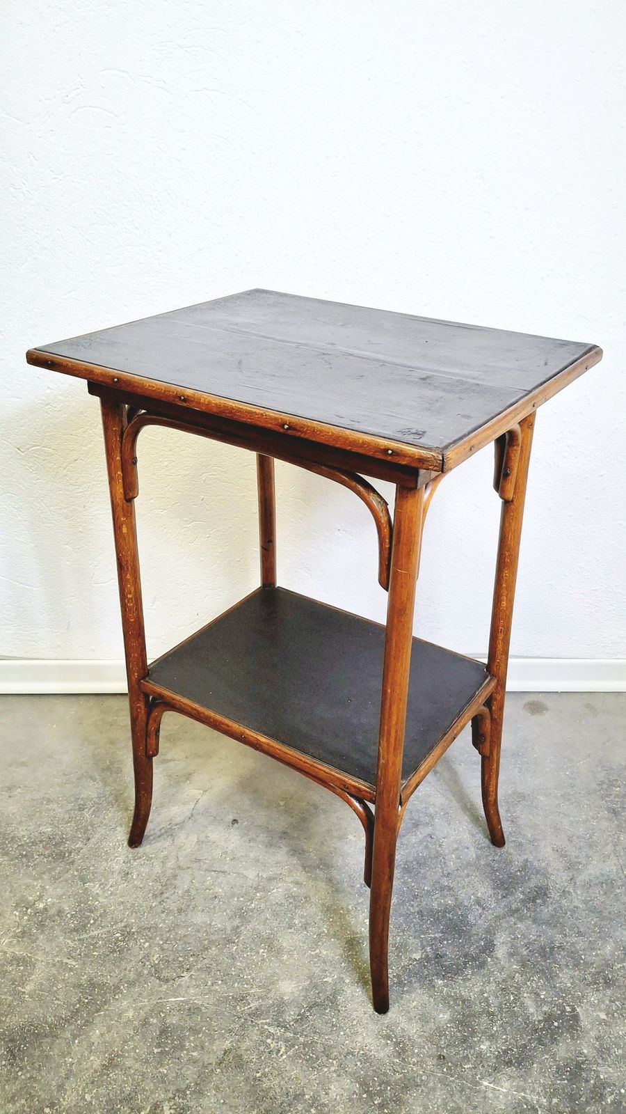 Art Nouveau Bentwood Side Table, 1910s