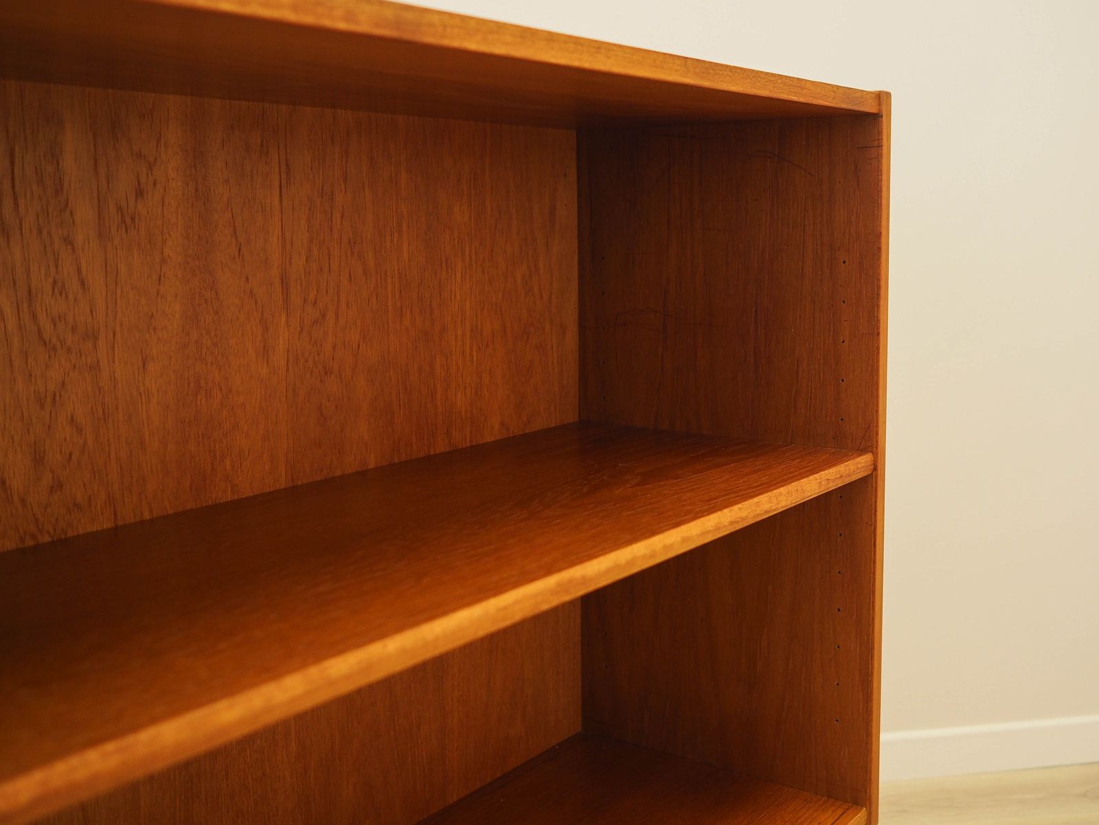 photo furniture Teakhouten boekenkast, Deens design, jaren 1970, gemaakt in Denemarken