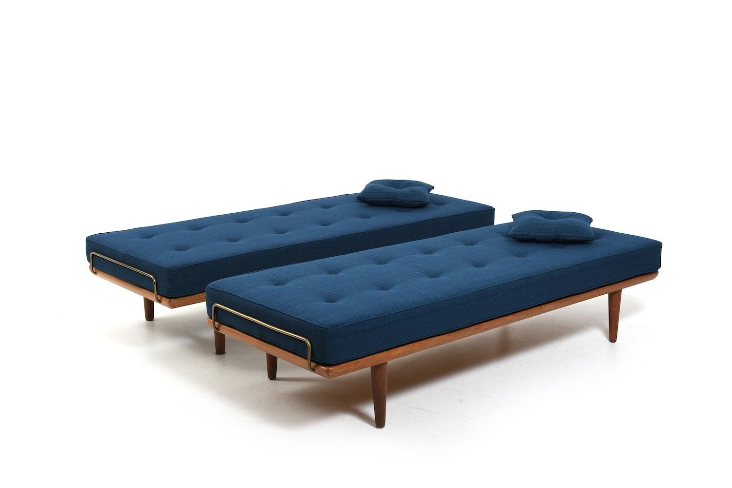 New Upholstered Pair Of Ge 19 Hans Wegner Daybeds photo for sale