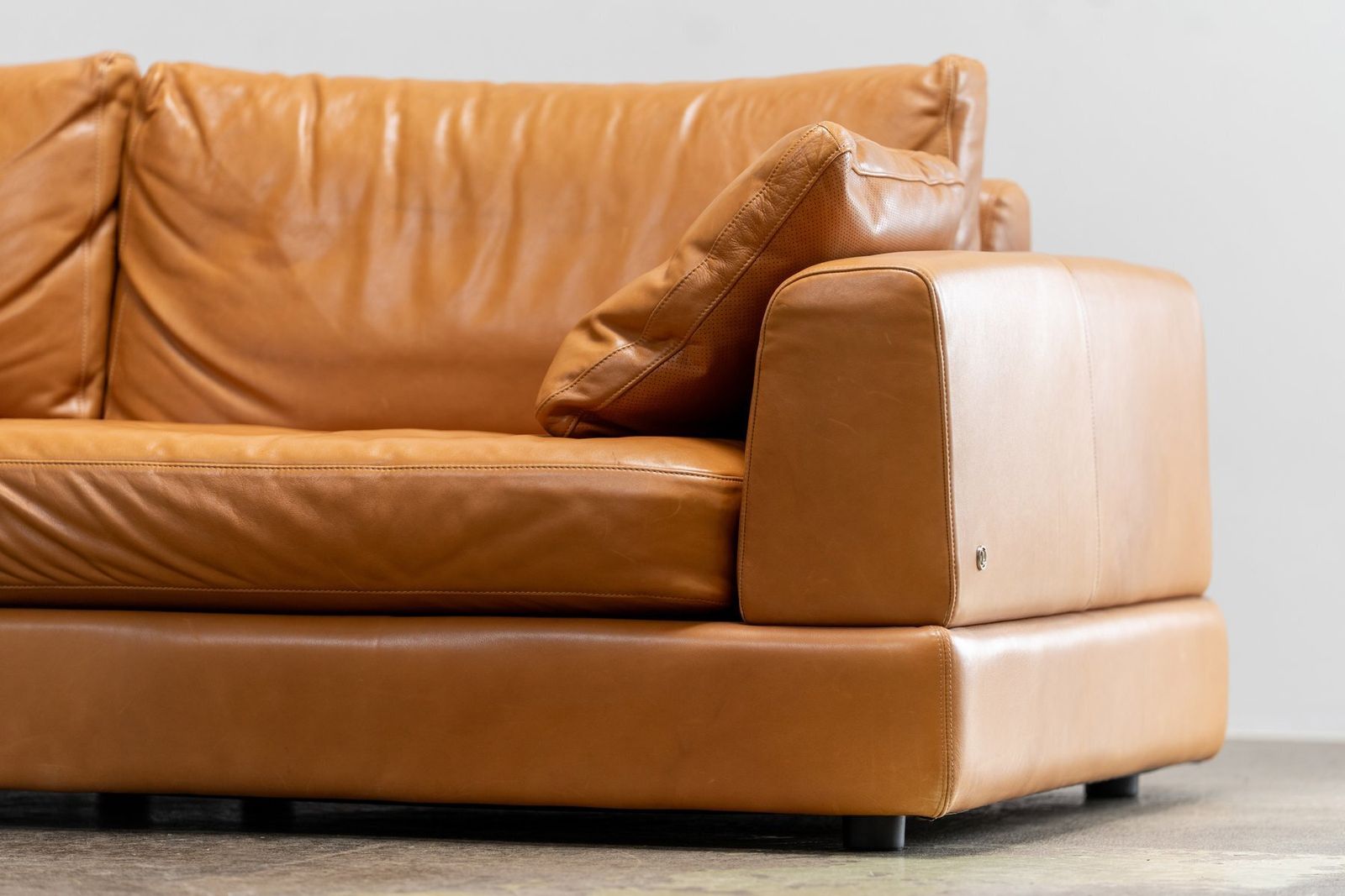 Vintage Corner Sofa In Natuzzi Cognac Leather, Italy, 2004, Set Of 5 photo vinterior