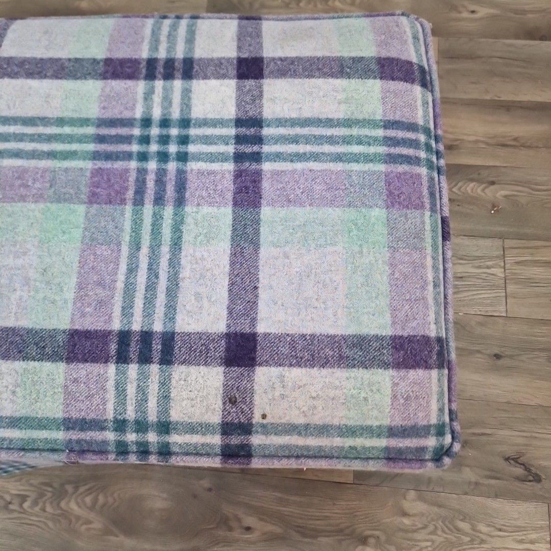 Vintage Tartan Foot Stool Upholstered Ottoman Pouffe Country House Style Retro photo buy