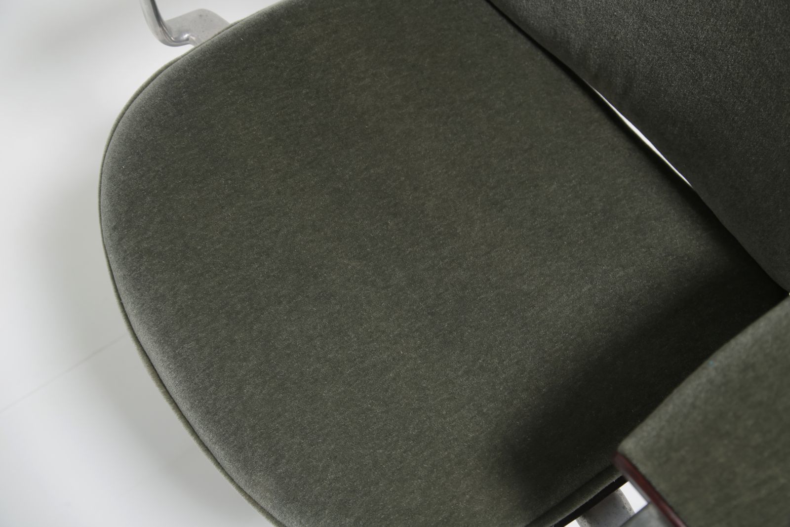 Ico Parisi Italian Executive Desk Chair, Figured Rosewood Sage Green Mohair Velvet For Mim, Italy, 1960s photo 1450.0