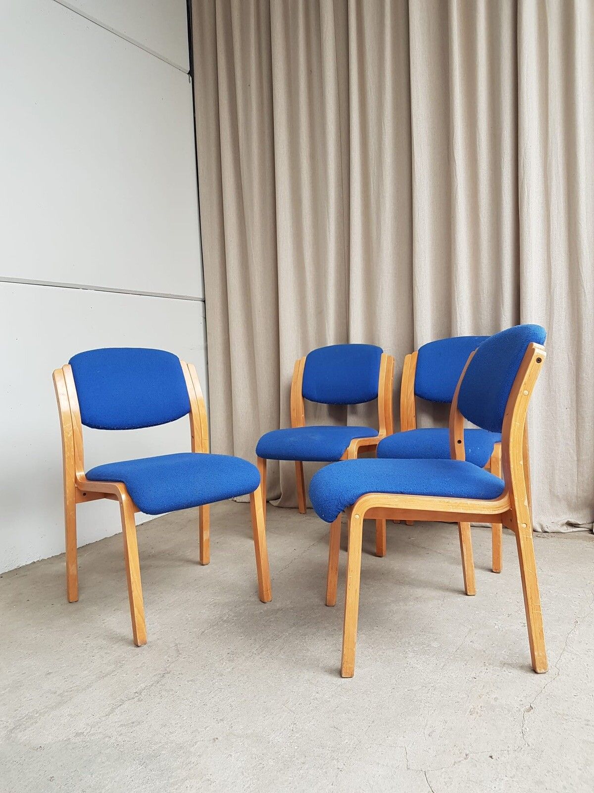 photo for sale Vtg Late Mid Century Set Of 4 Modernist Style Dining Chairs Scandi Retro R504