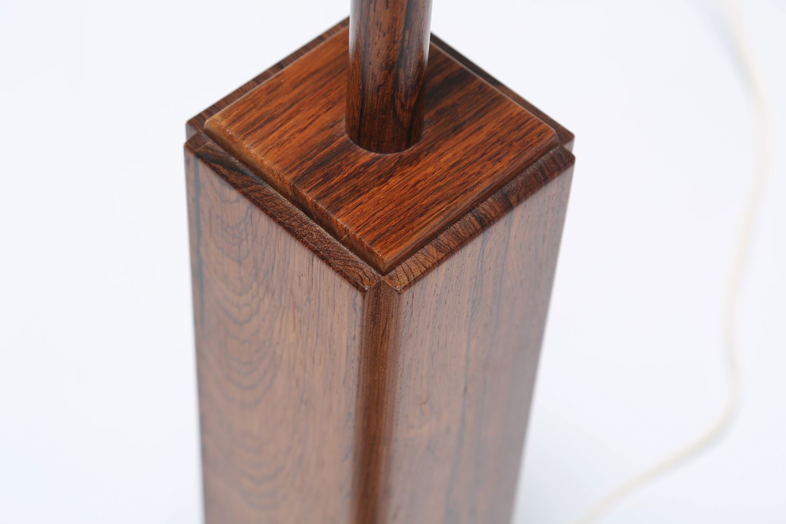 Vintage Deens Modern palissander rozenhout tafellamp, jaren 1960. photo 550.0