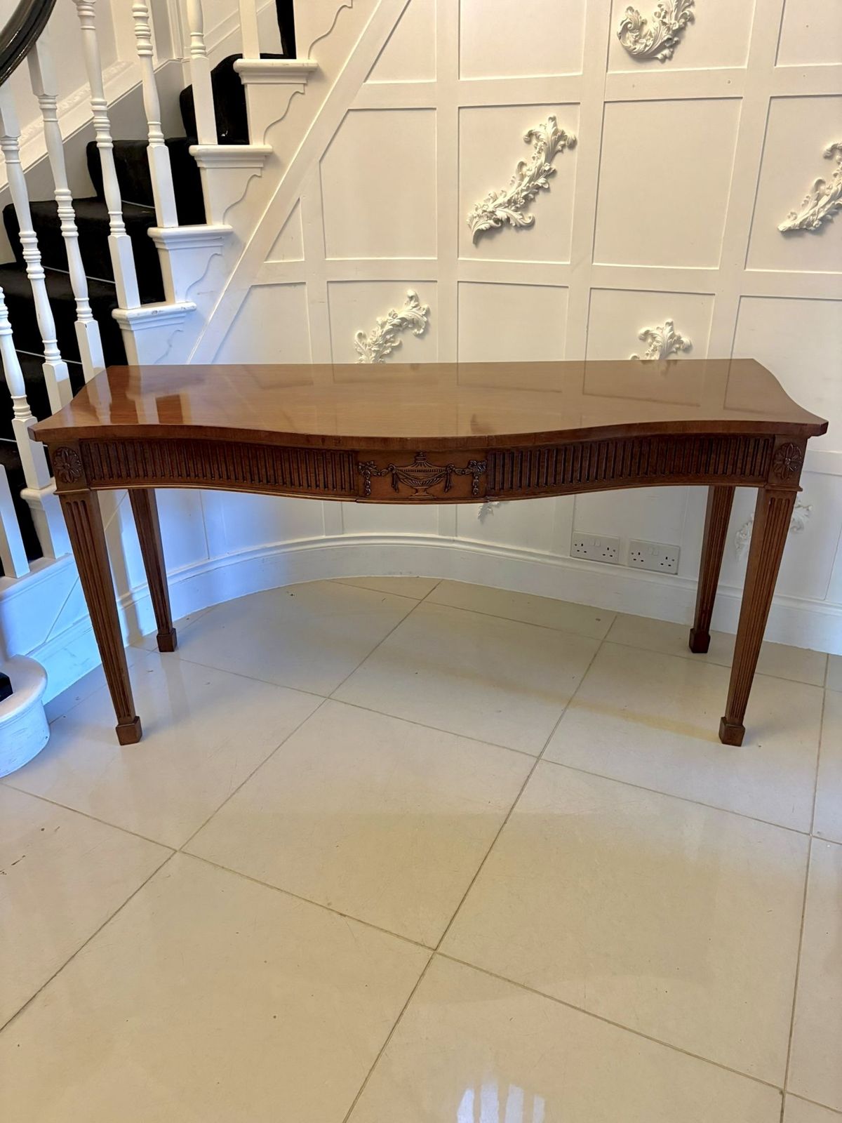 photo furniture Antique Mahogany Pair Of Serpentine Serving Tables With Carving