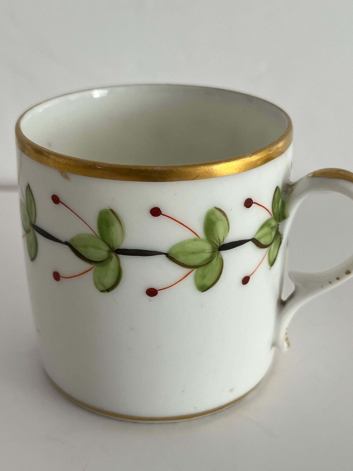 Georgisch handgeschilderd porseleinen koffiekopje van Grainger Worcester, 1800 photo Woonaccessoires
