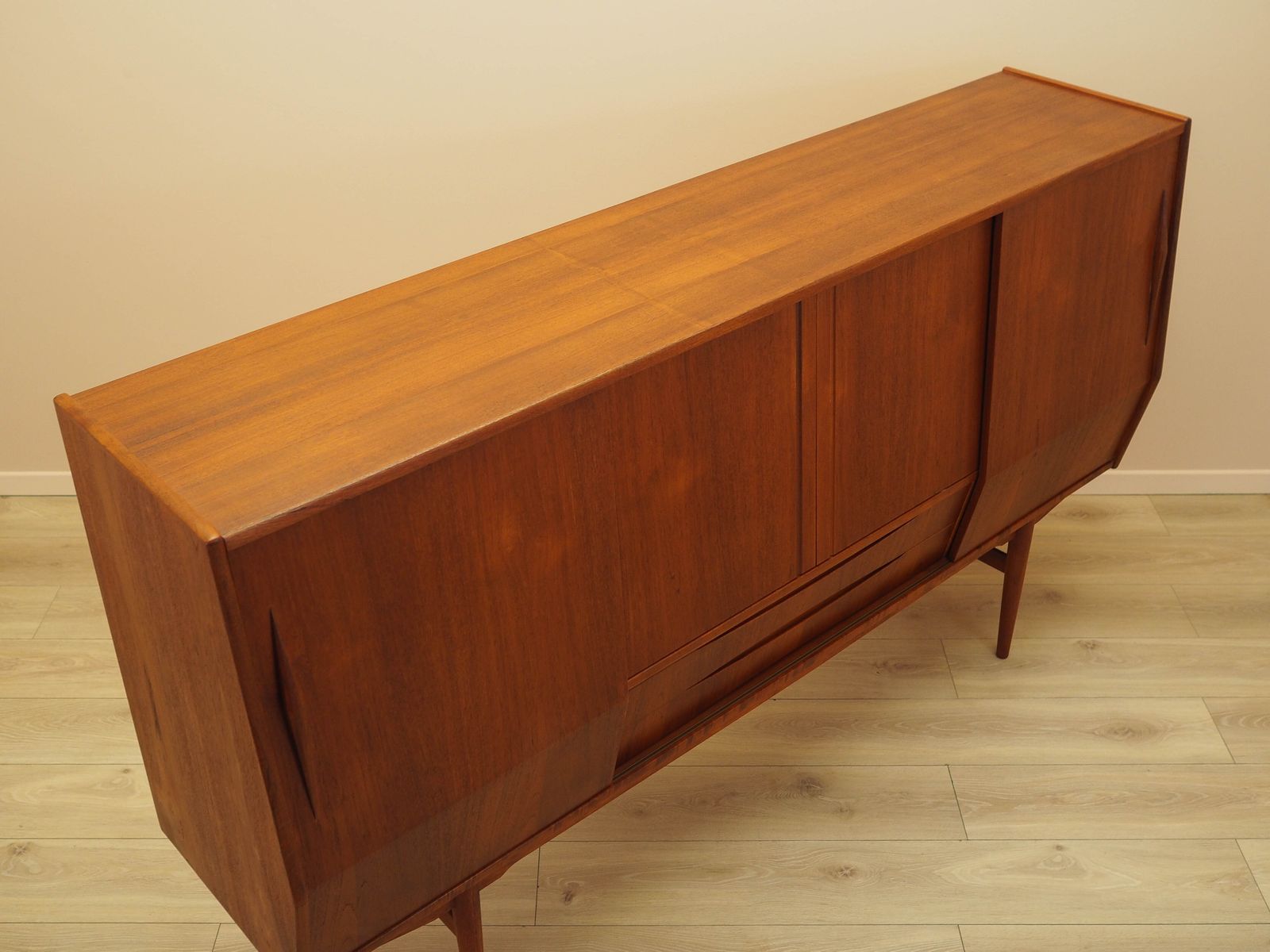 photo for sale Teakhouten highboard, Deens design, jaren 1960, gemaakt in Denemarken