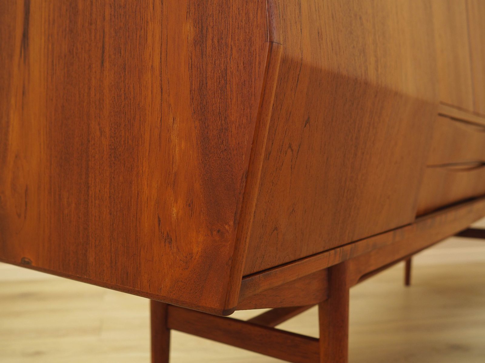 photo buy Teakhouten highboard, Deens design, jaren 1960, gemaakt in Denemarken