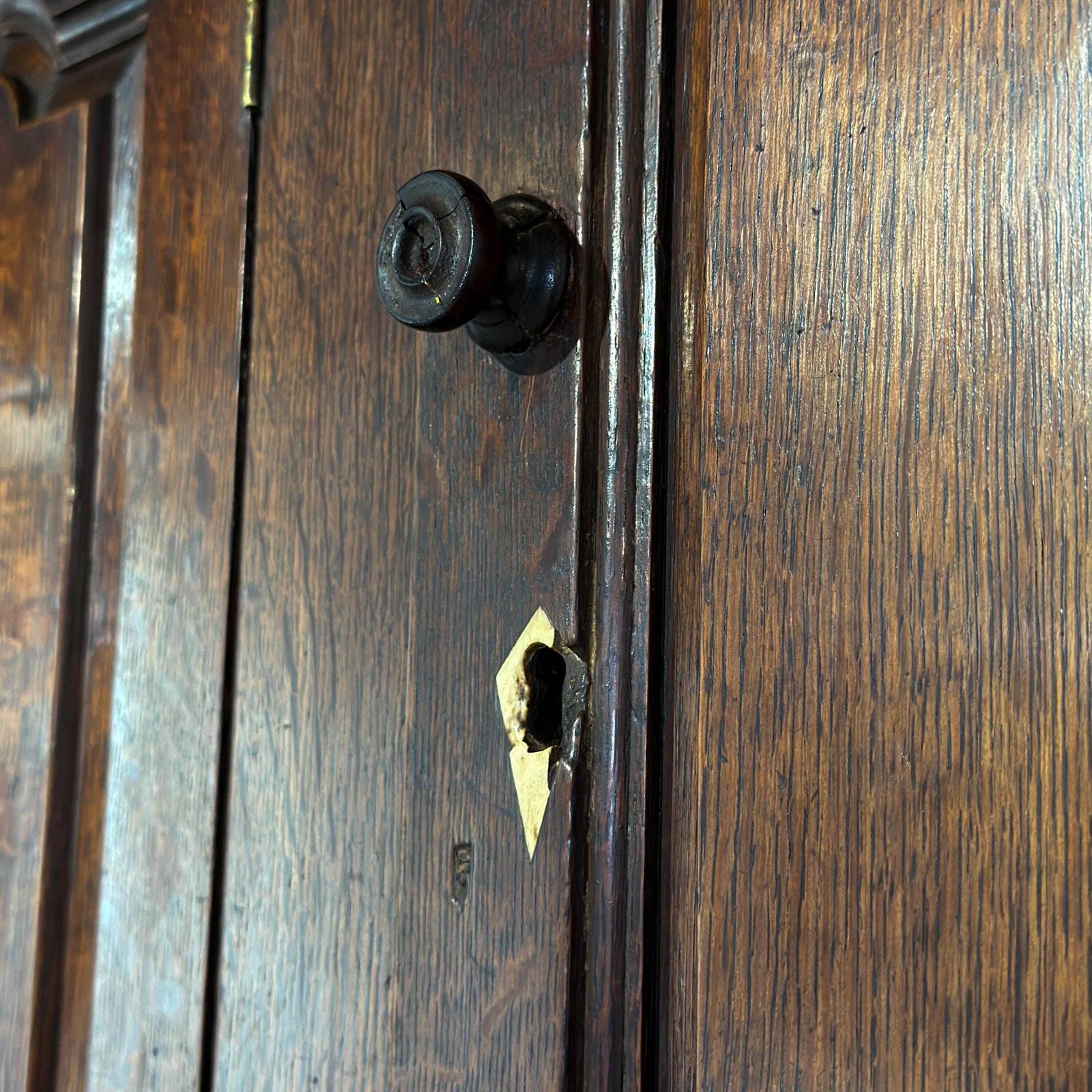 Antique 18th Century Welsh Oak Cwpwrdd Deuddarn | Antique Cupboard | Storage Cupboard | Antique Storage | Vintage Furniture (M 6910) photo vintage