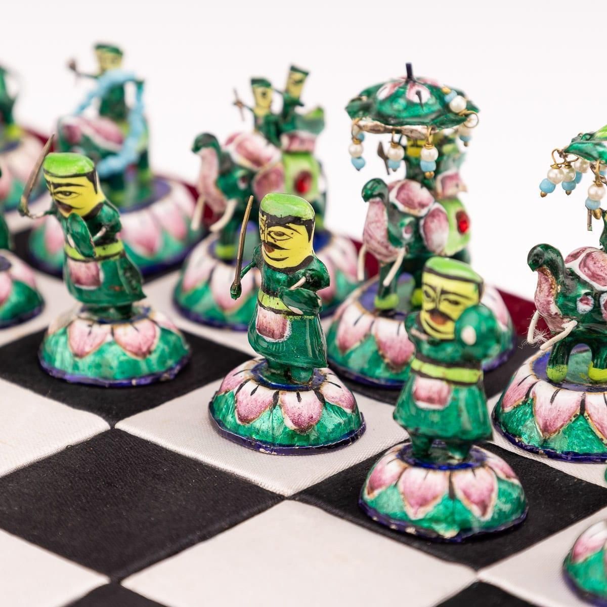 3569.0 20thc Indian Silver & Enamel Chess Set With Silk & Velvet Board, Jaipur C.1950 photo