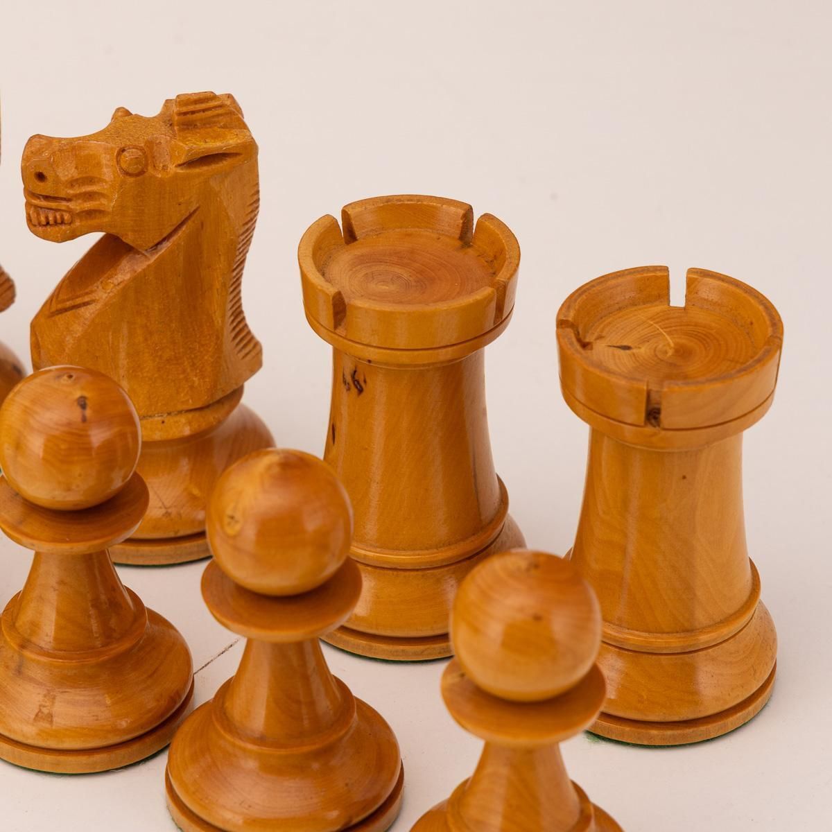 photo buy Antique 20thc English Staunton Cased Chess Set C.1950