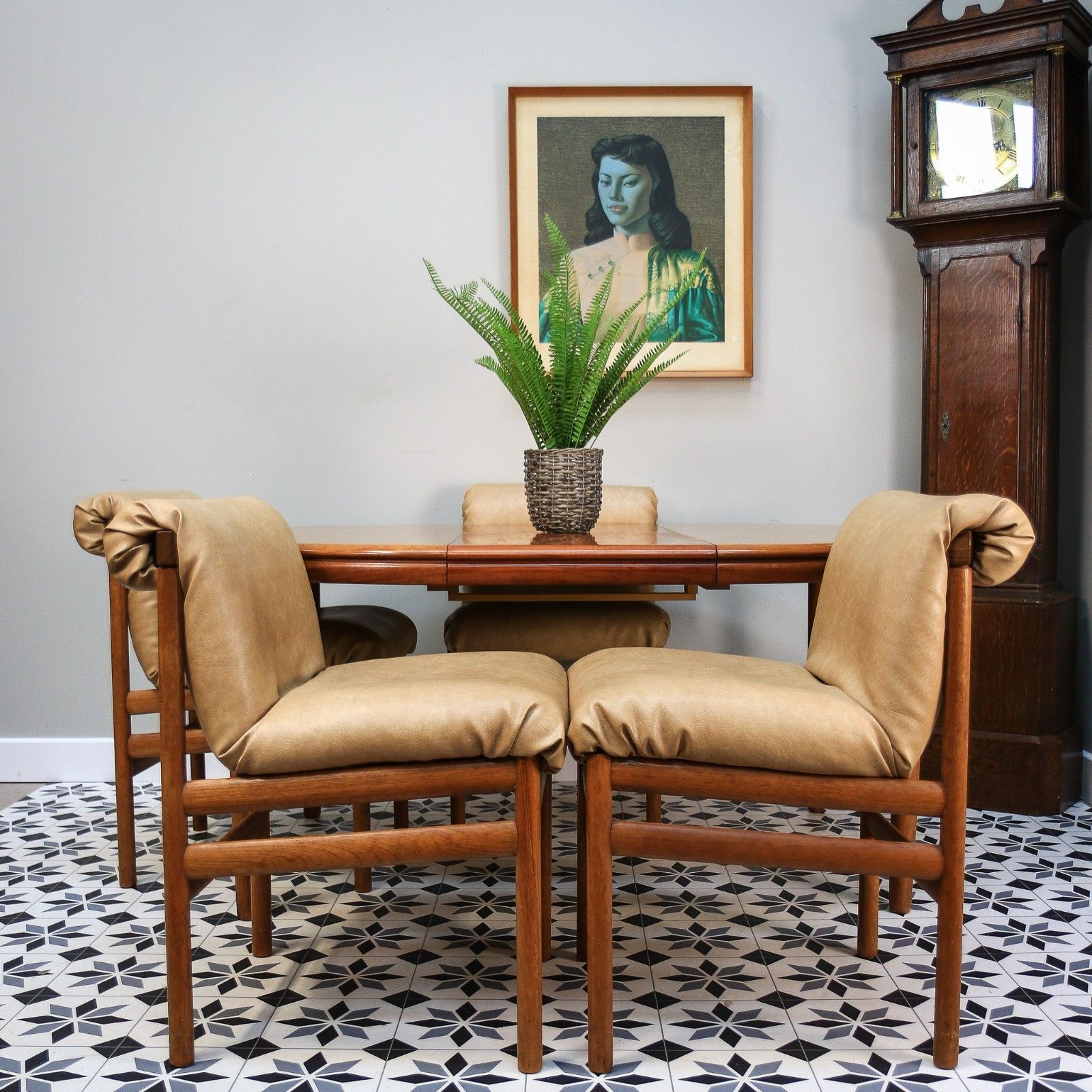 photo vinterior White And Newton Teak Dining Table And Four Chairs 1960s