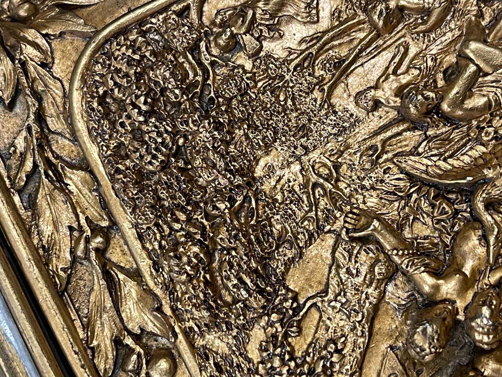 photo vinterior Coffret à bijoux d'époque en bronze doré sculpté - Daté 17 & 20 Août 1872