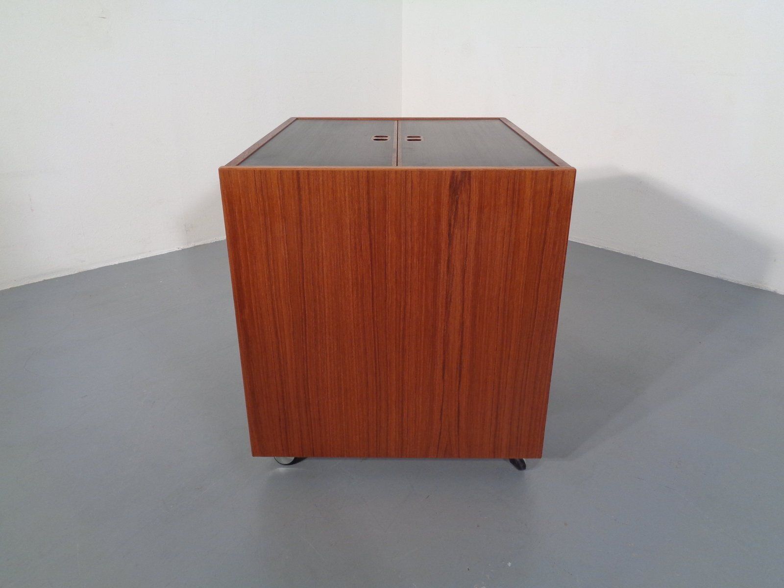 Rollable Teak Bar From Randers Møbelfabrik, Denmark, 1960s photo for sale