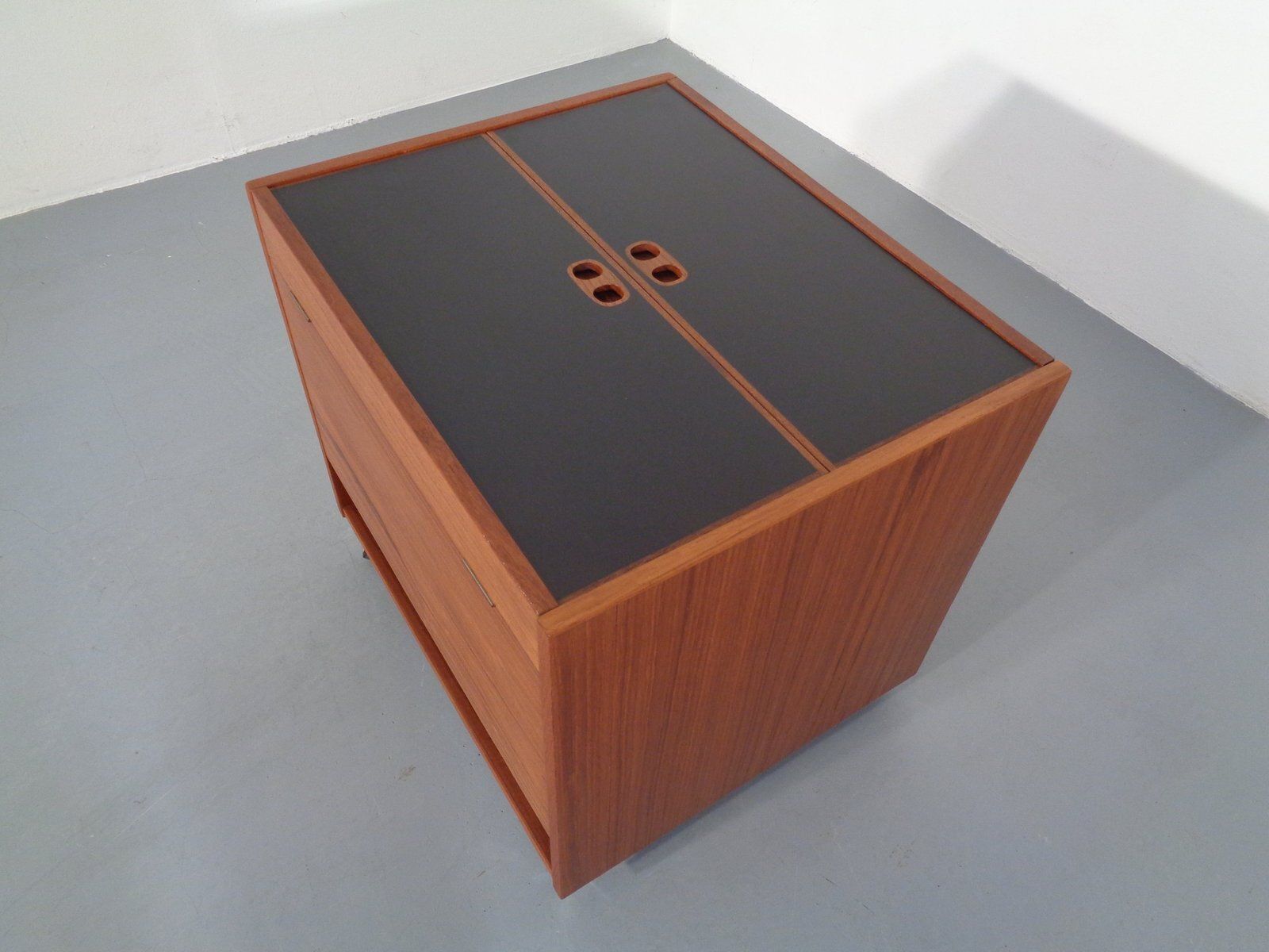 Furniture Rollable Teak Bar From Randers Møbelfabrik, Denmark, 1960s photo
