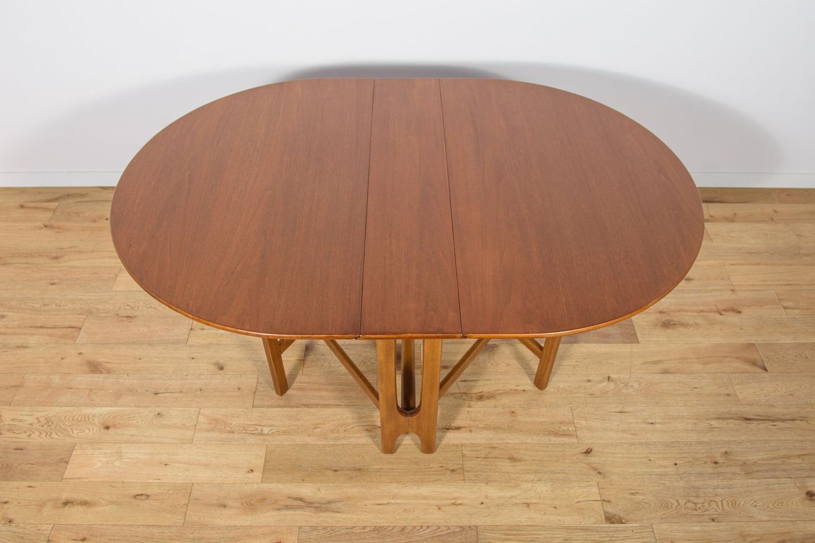 photo vinterior Mid Century Modern Round Drop Leaf Dining Table From Jentique, United Kingdom, 1960s