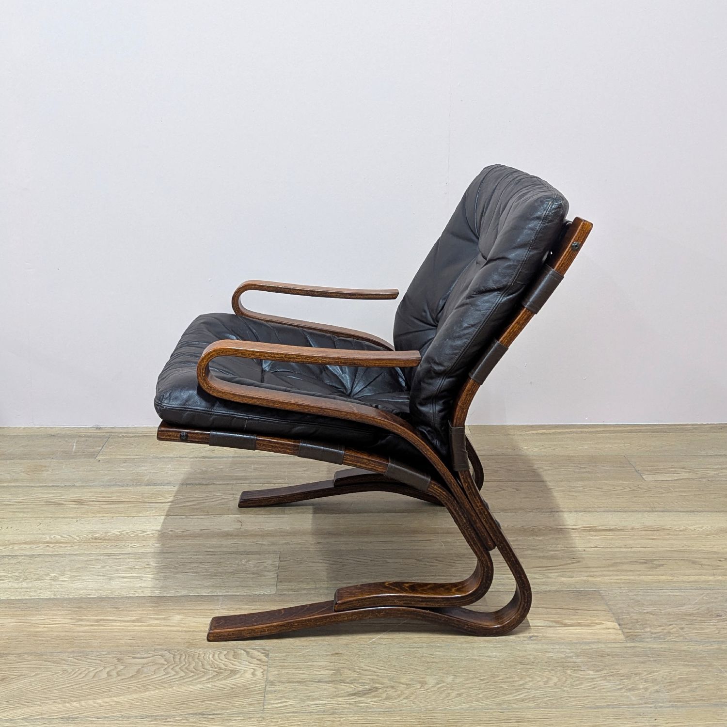 Original Norwegian 1970’s Skyline Leather Chair By Hove Mobler photo 365.0