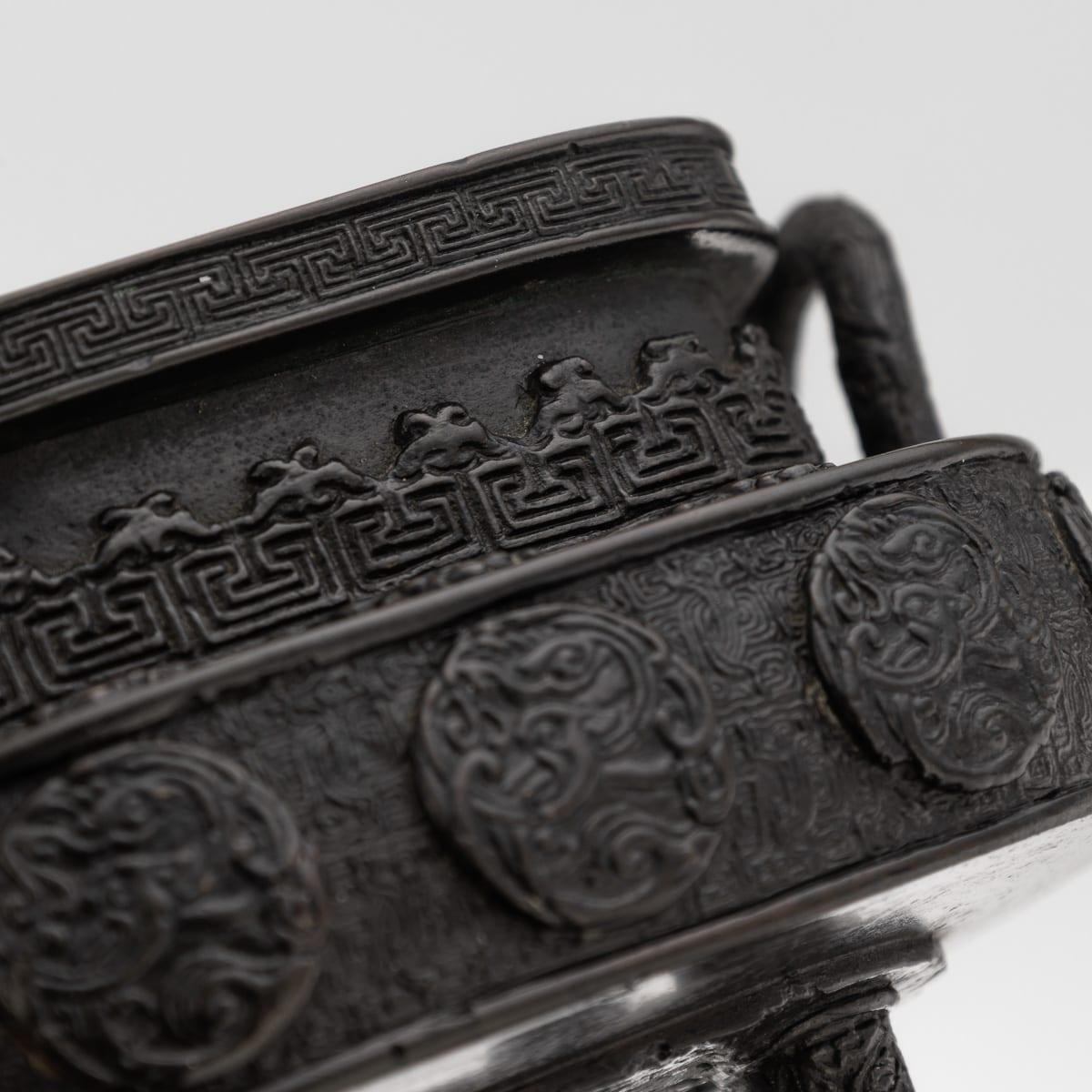photo buy Antique 19th Century Japanese Bronze Vessel In The Style Of The 17thc Edo Period