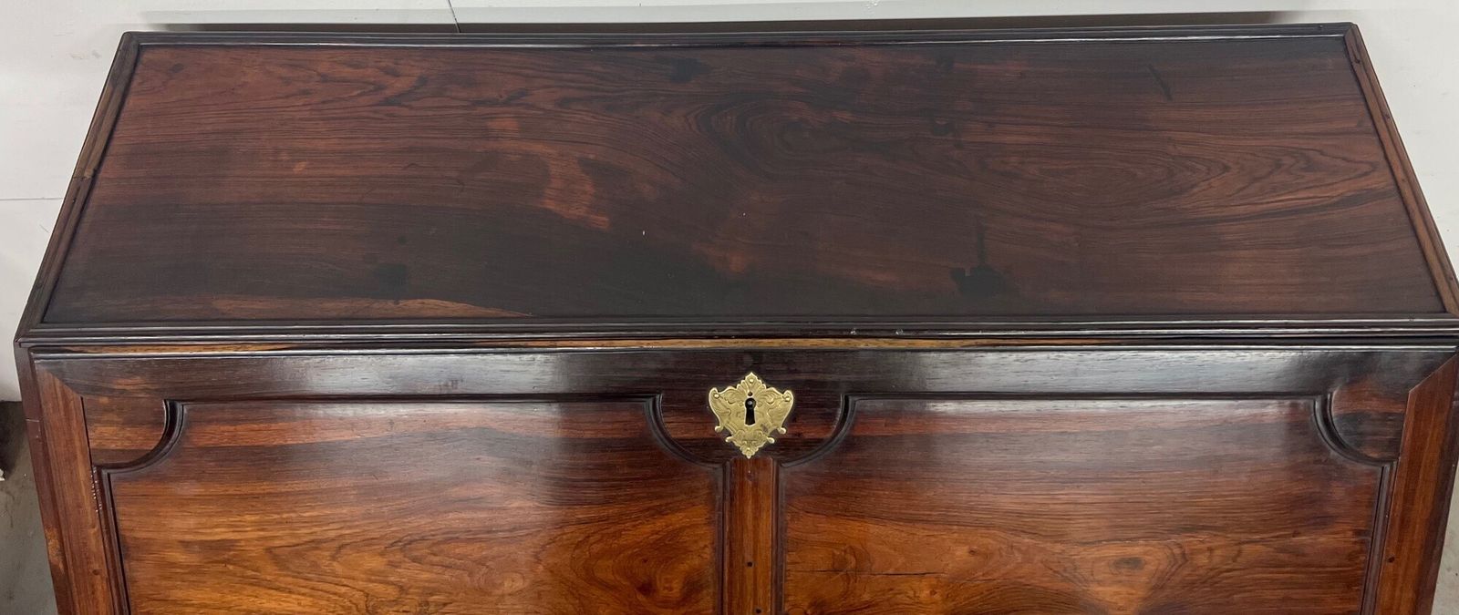 photo vintage Rare Portuguese 18th.Century Solid Brazilian Rosewood Bureau