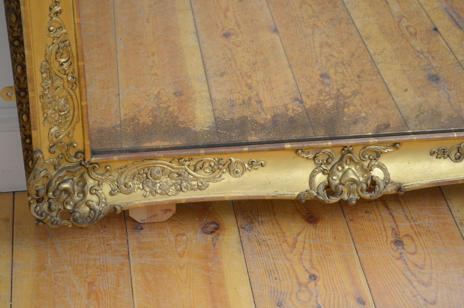 Antique Gilded Leaner Mirror Floor Standing Mirror Restored And In Good Condition H207cm photo vinterior