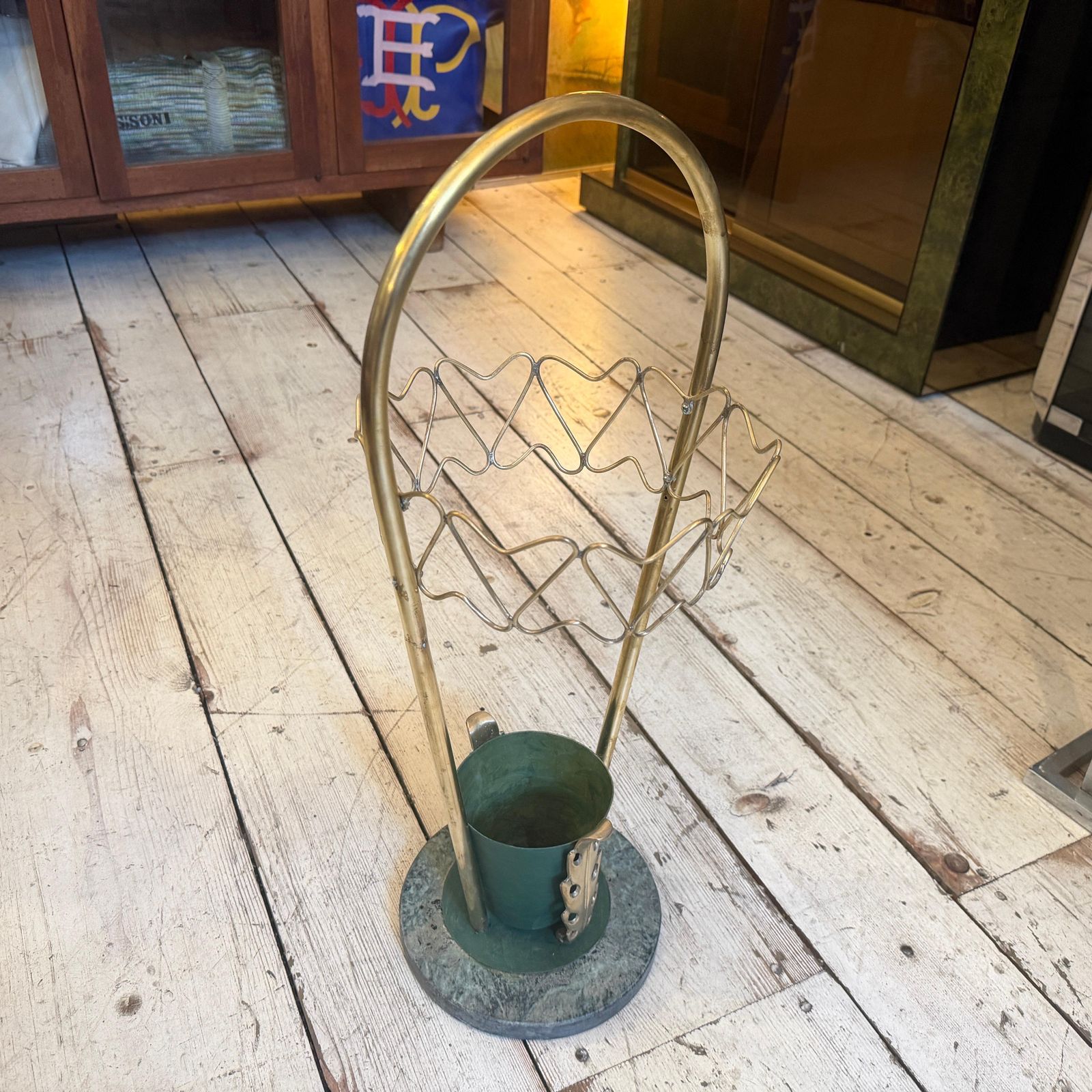 photo vinterior 1950s Mid Century Modern Brass And Marble Umbrella Stand, Gio Ponti Style