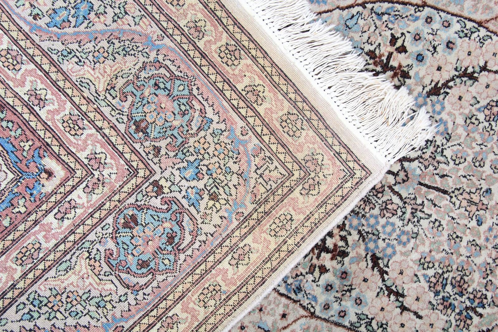 Ivory Vintage Rugs, Wool Handmade Carpet Floral Livingroom Rugs For Sale photo for sale