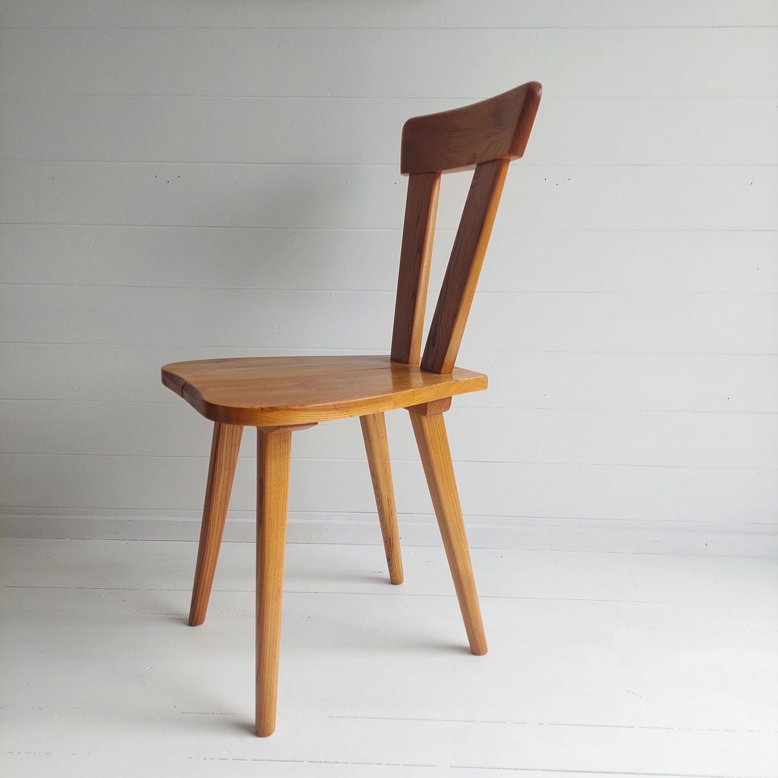 Mid Century Zydel Pine Dining Chair Vintage Accent Chair By ład  Poland 40s photo vinterior