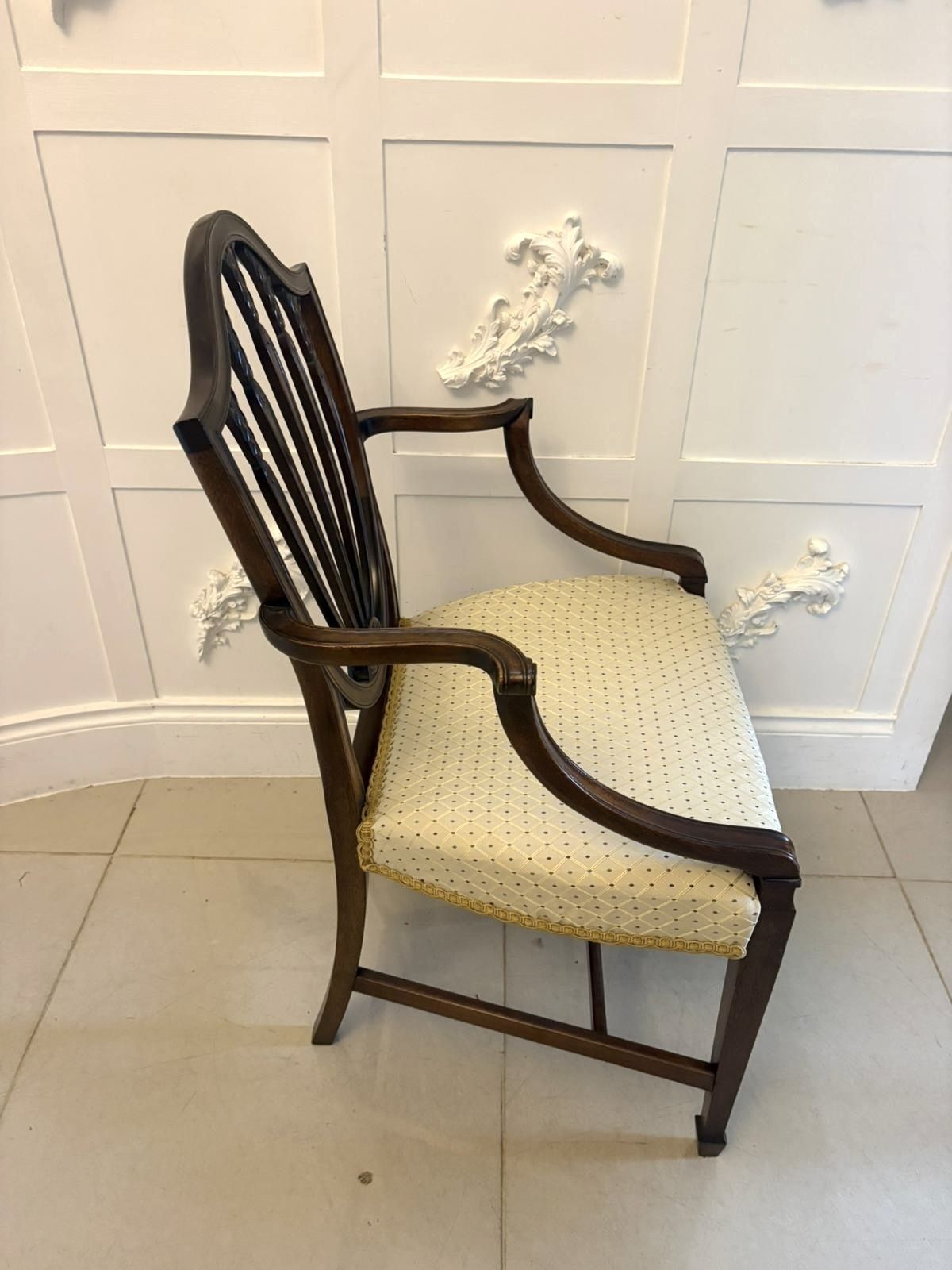 photo vinterior Antique English Early 20th Century Maple & Co Mahogany Shield Back Dining Chairs Set Of 10