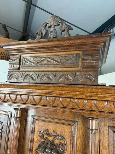 19th Century French Renaissance Style Carved Oak Buffet Sideboard photo vinterior