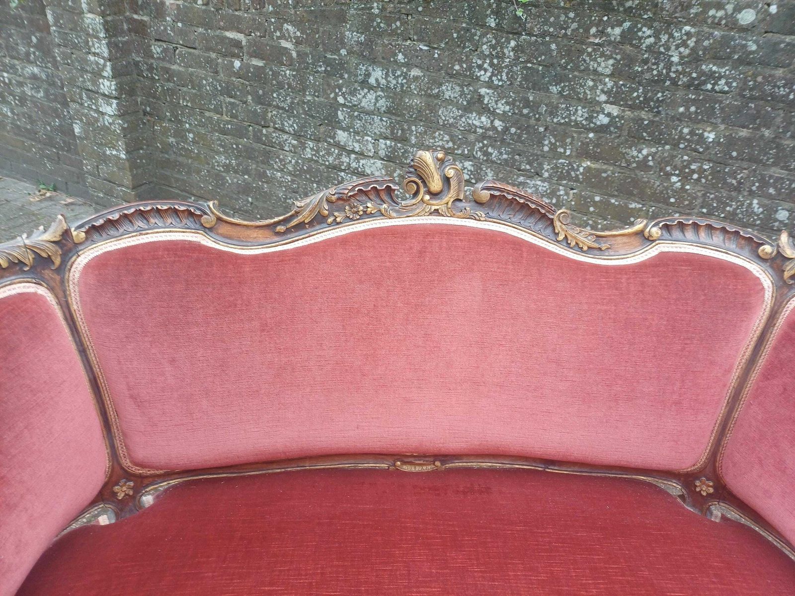 photo furniture Victorian Rococo Love Seat Mahogany Settee Salon Sofa With Matching Chair French Style Gold Gilt Upholstery Free Hand Delivery