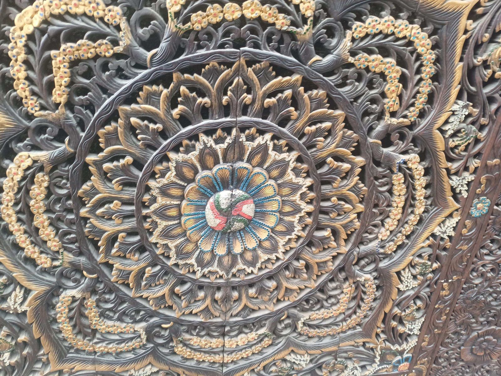 795.0 Enormous Large Hand Carved Oriental Hardwood Screen Panel Mandala Wall Art Floral Room Divider Boho Moroccan Indian Decor Free Hand Delivery photo