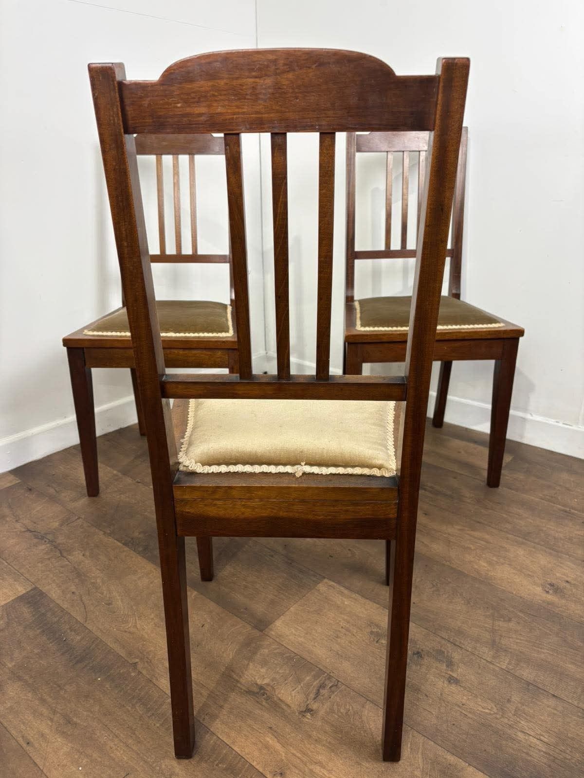 photo furniture Edwardian Set Of Three Mahogany Bedroom Chairs