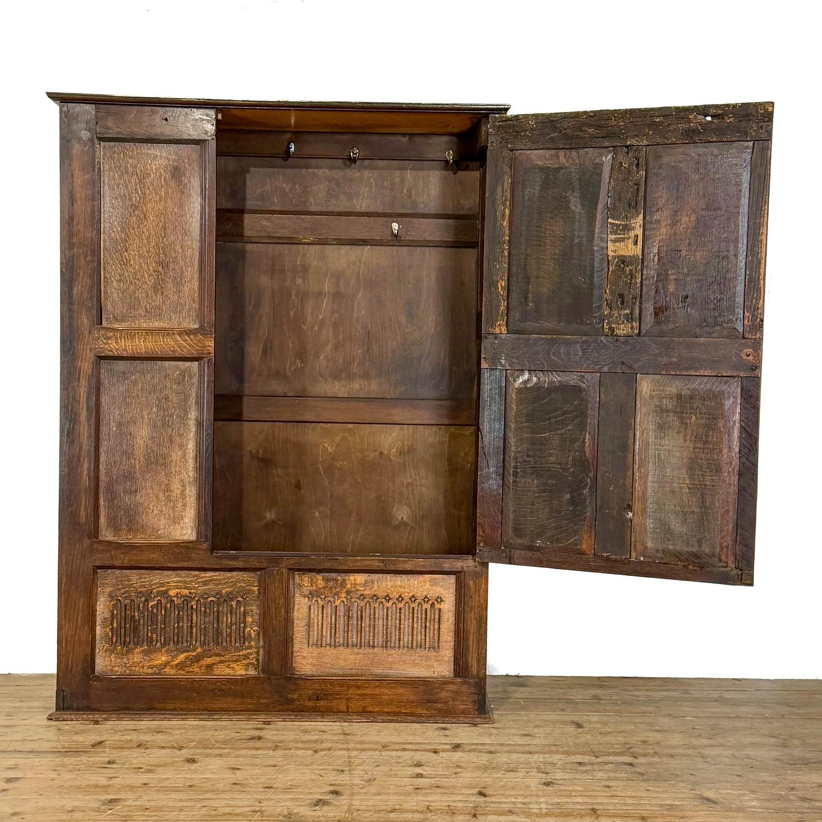 Antique Oak Panelled Hall Cupboard | Antique Cupboard | Storage Cupboard | Antique Storage | Vintage Furniture (M 6772) photo for sale