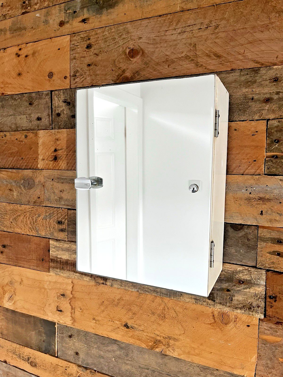 Mid Century 50's Bathroom Mirrored Wooden Cabinet Vintage Medicine First Aid 60s photo vinterior