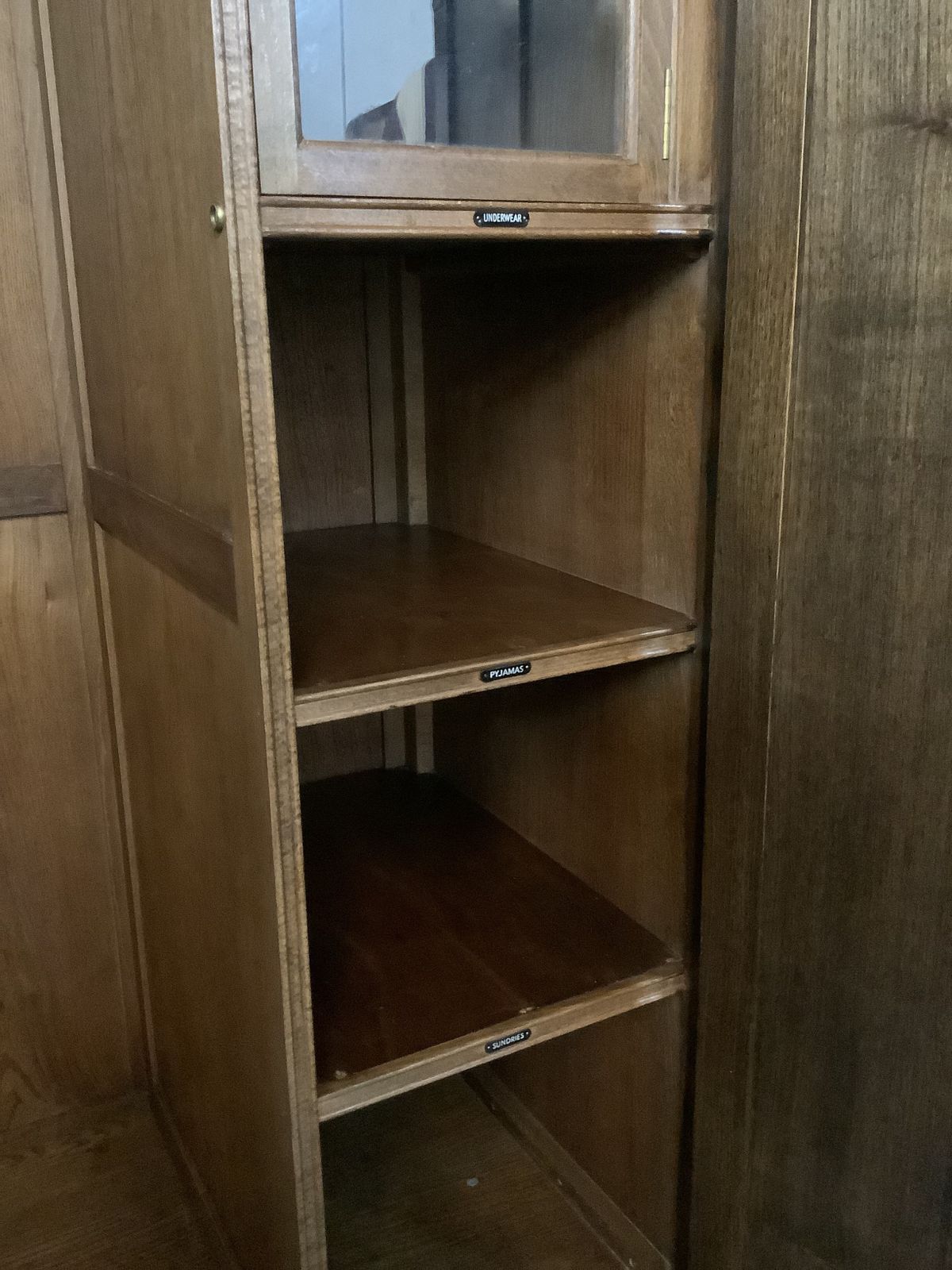 Crown Ay Furniture Gothic Oak Fitted Wardrobe. photo vinterior