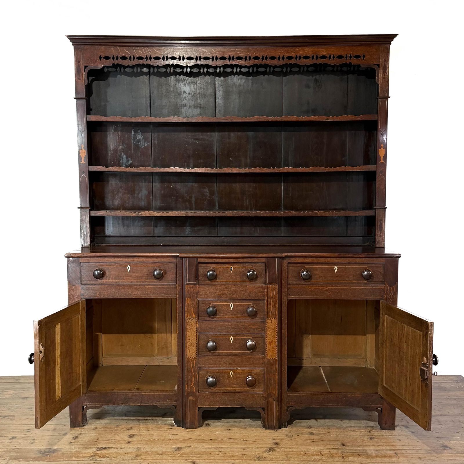 Antique 19th Century Oak North Wales Dresser | Welsh Dresser | Antique Oak Dresser | Kitchen Dresser | Welsh Furniture photo for sale