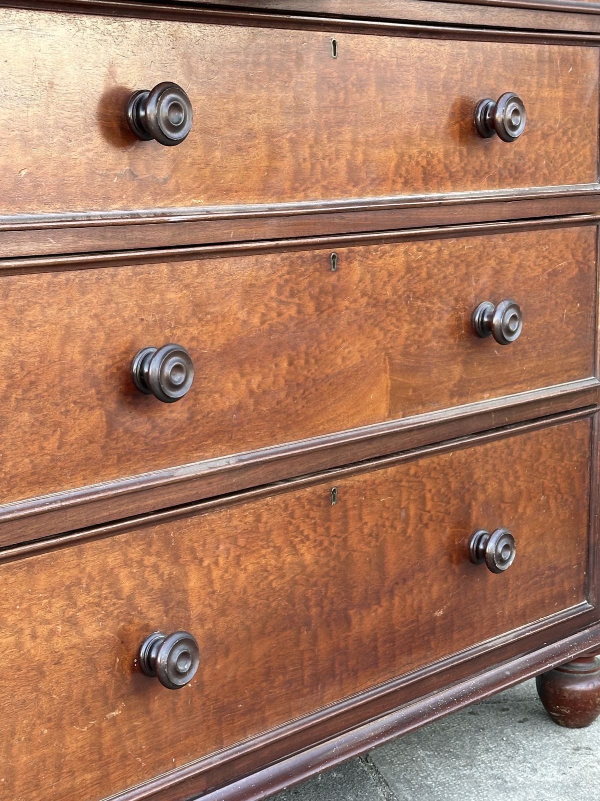 A 19th Century Plum Pudding Mahogany Chest Of Drawers In The Manner Of Gillows, C.1835 photo vintage