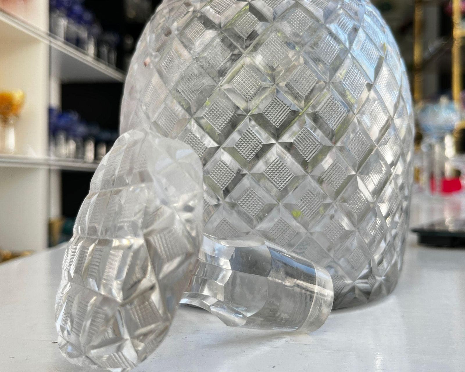 Whiskey Decanter | Wine Decanter England | Antique photo vinterior