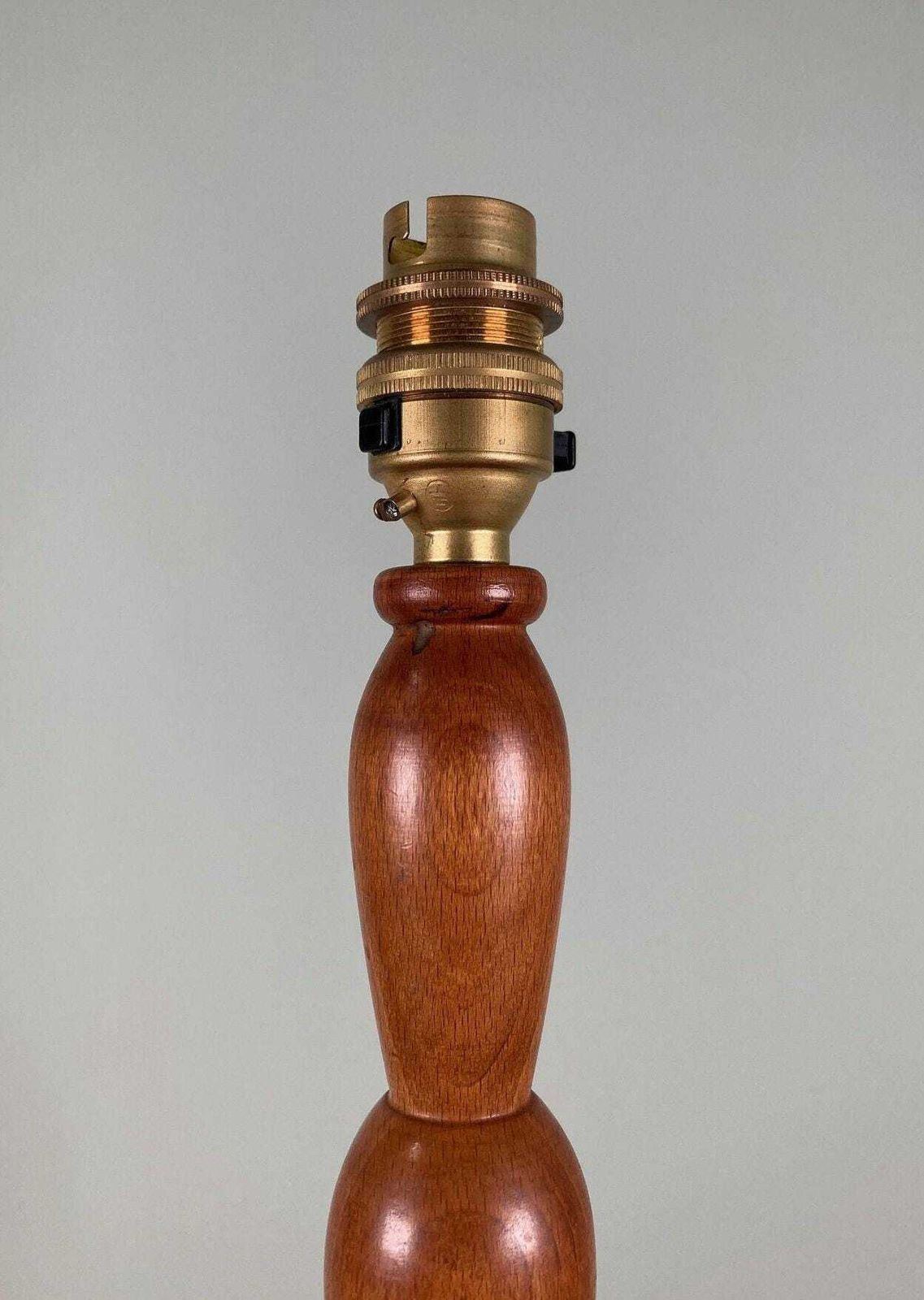 Early 20th Century Wooden Table Lamp – Antique Turned Wood Lamp Base photo vinterior
