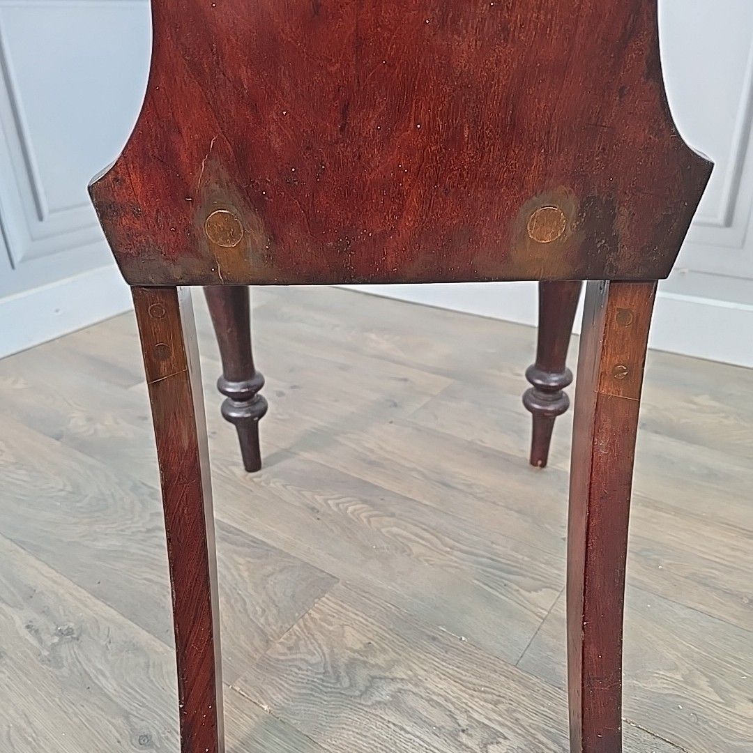 photo vintage Antique Victorian Hall Chair Carved Walnut Needlepoint Seat Wooden Vintage