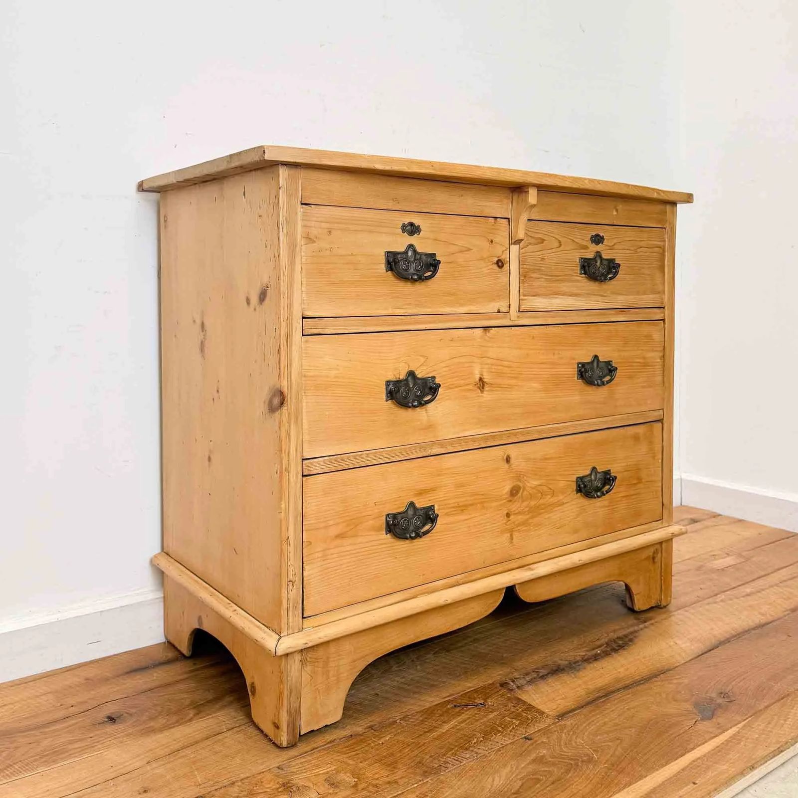 Edwardian Pine Chest Of Drawers photo Furniture
