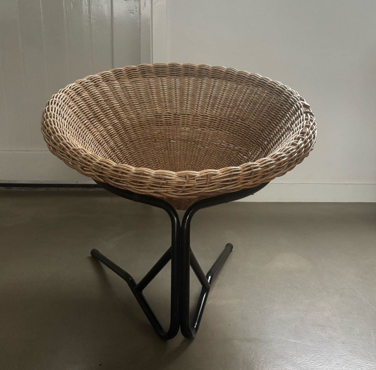 Lounge Chair With Black Metal Frame By Arnold Bueno De Mesquita For Rohé Noordwolde, 1950s photo furniture