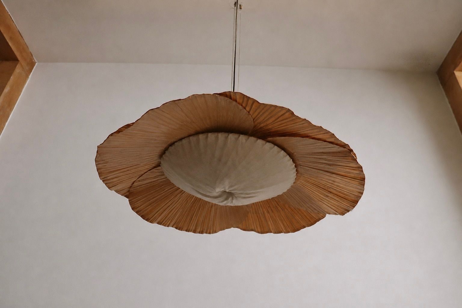 photo for sale Uchiwa Hana II Chandelier Van Ingo Maurer Voor Design M, Jaren 1970