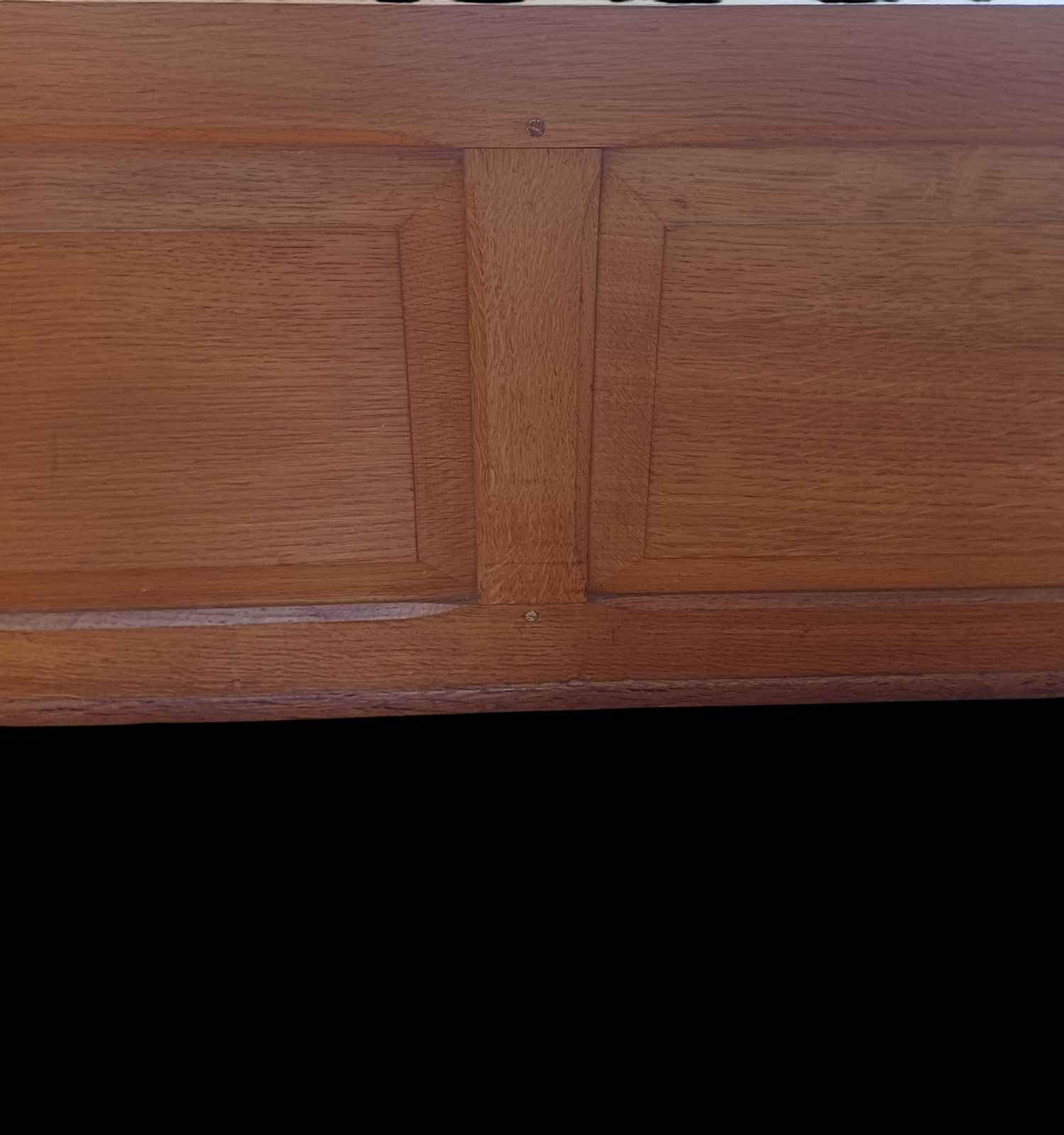 photo furniture Reynolds Of Ludlow Oak Cotswold School Blanket Box, Heals