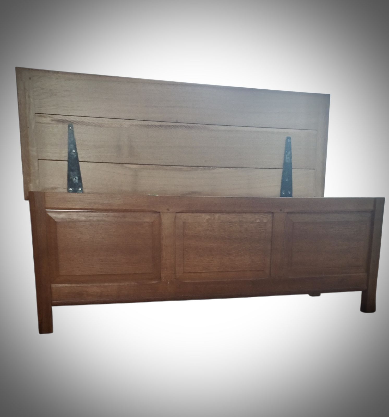 photo for sale Reynolds Of Ludlow Oak Cotswold School Blanket Box, Heals