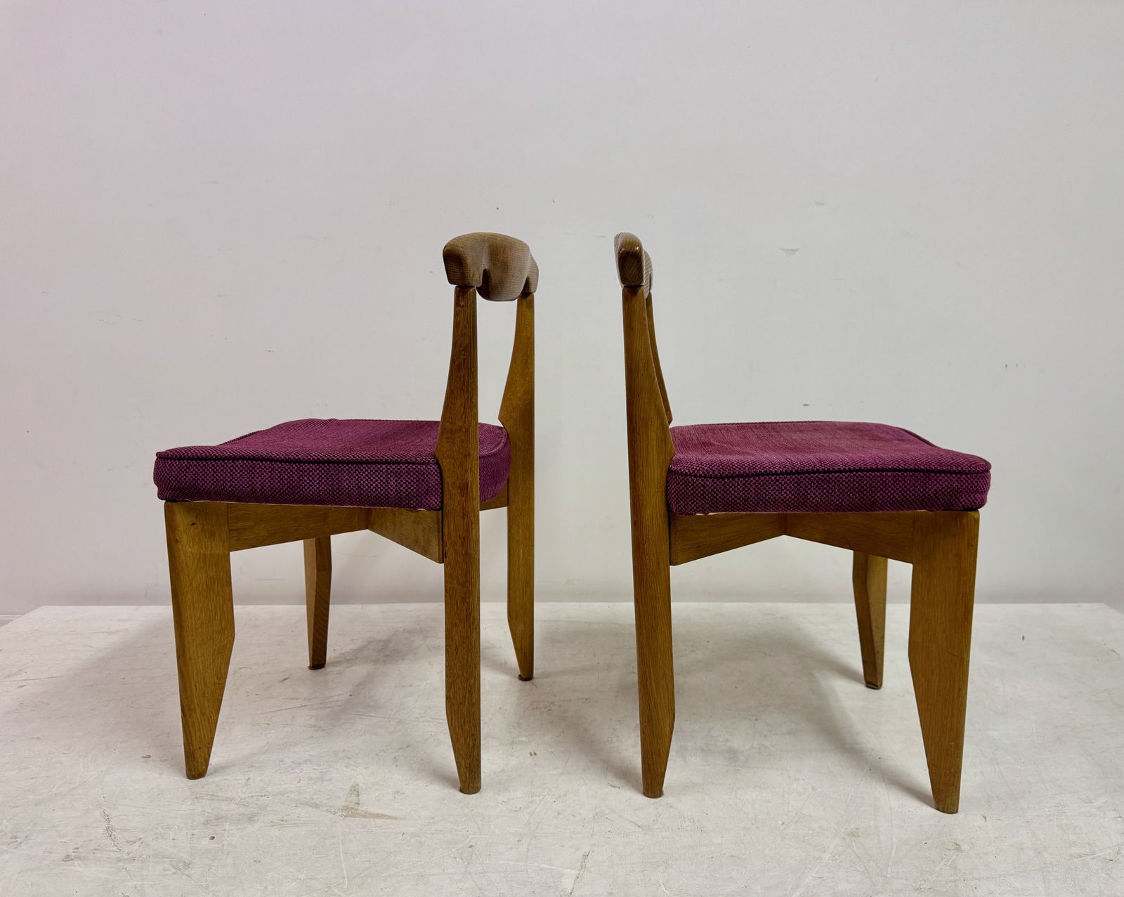 photo vinterior Set Of Four Mid Century Oak Dining Chairs By Guillerme Et Chambron