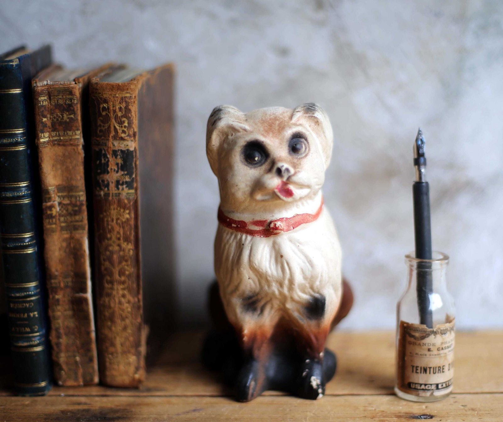 Antique French Plaster Dog Money Box Collectible Breakable Coin Bank photo furniture